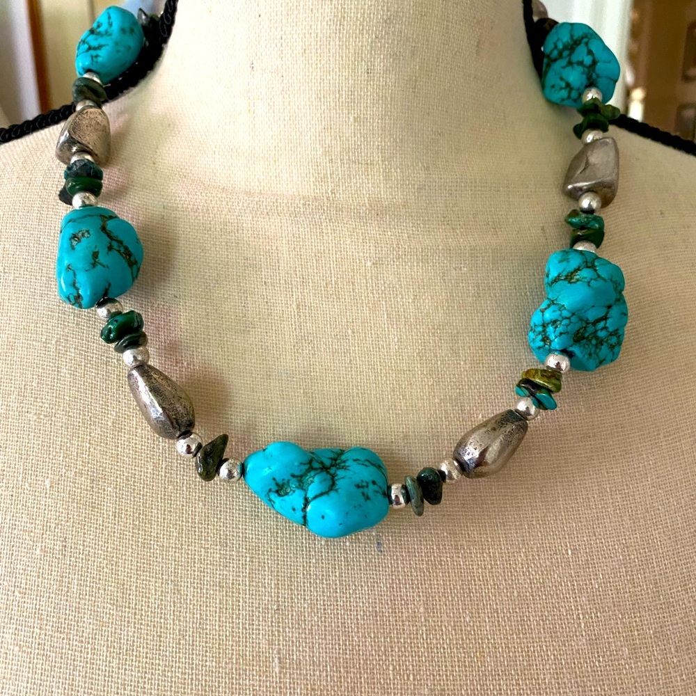 Faux Chunky Turquoise Necklace